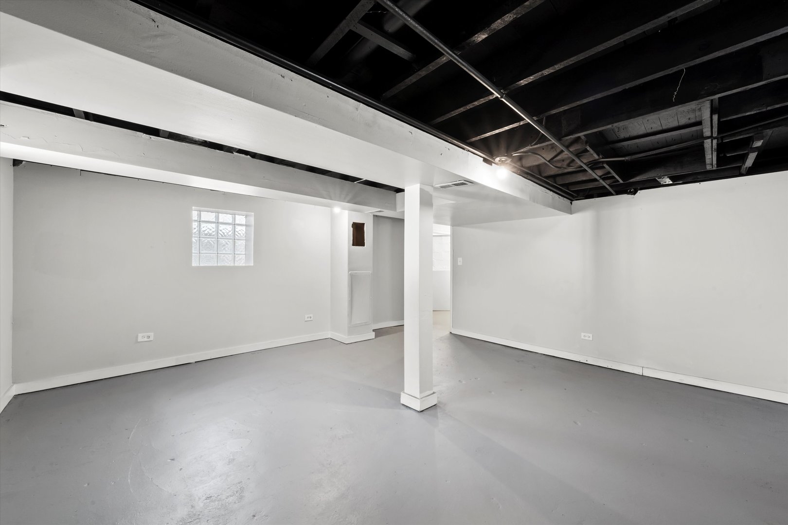 27 E 117th Place