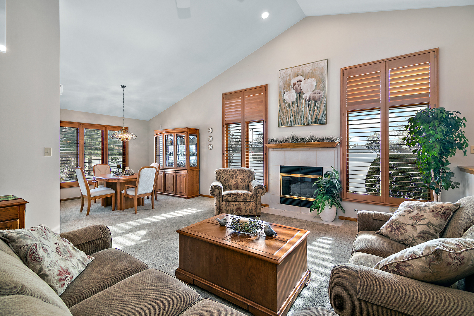 18227 Hummingbird Drive