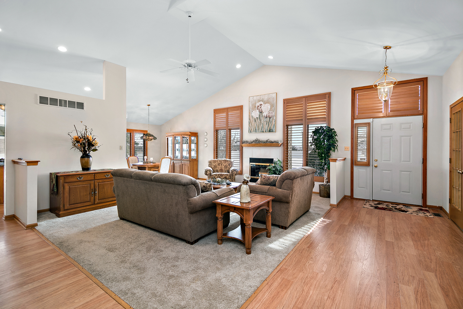 18227 Hummingbird Drive