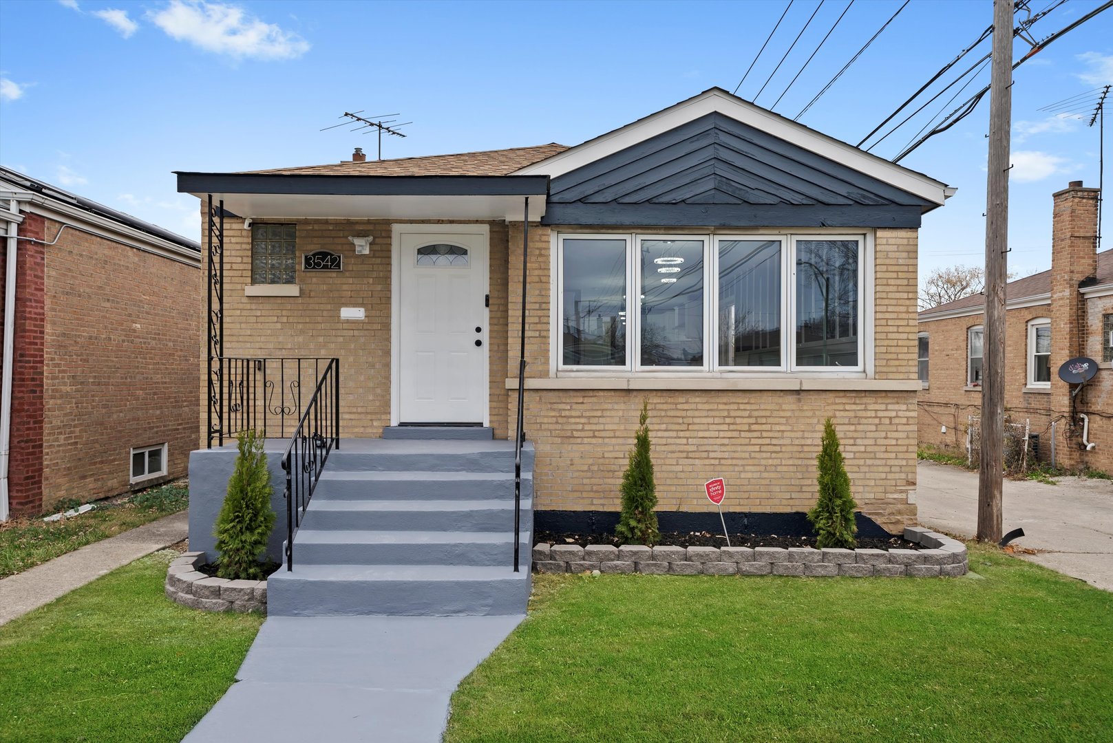 3542 W 77th Street
