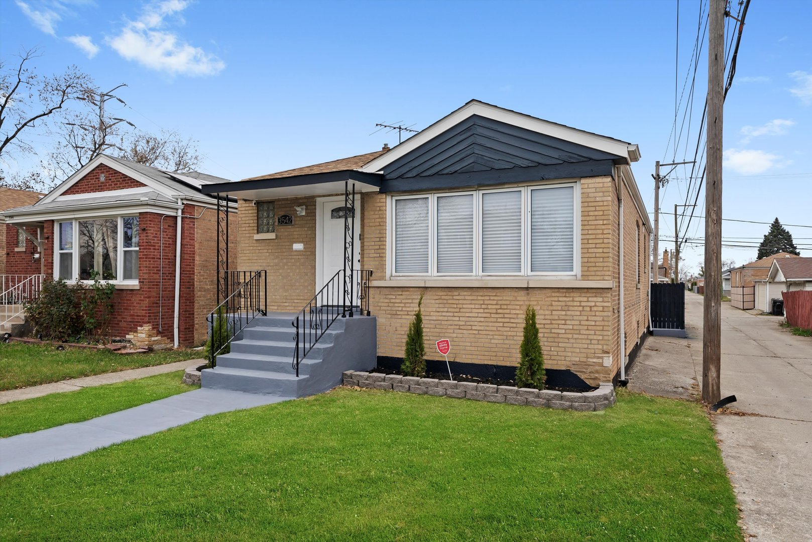 3542 W 77th Street