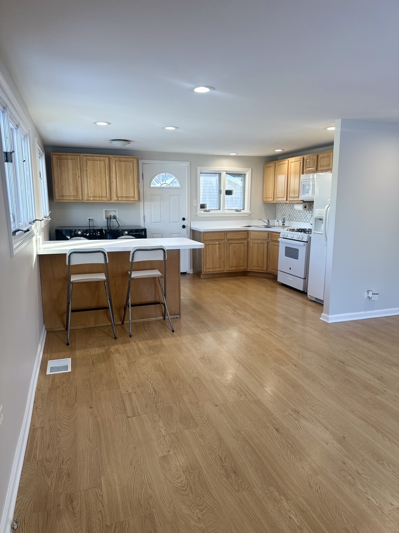 4001 W 90th Place