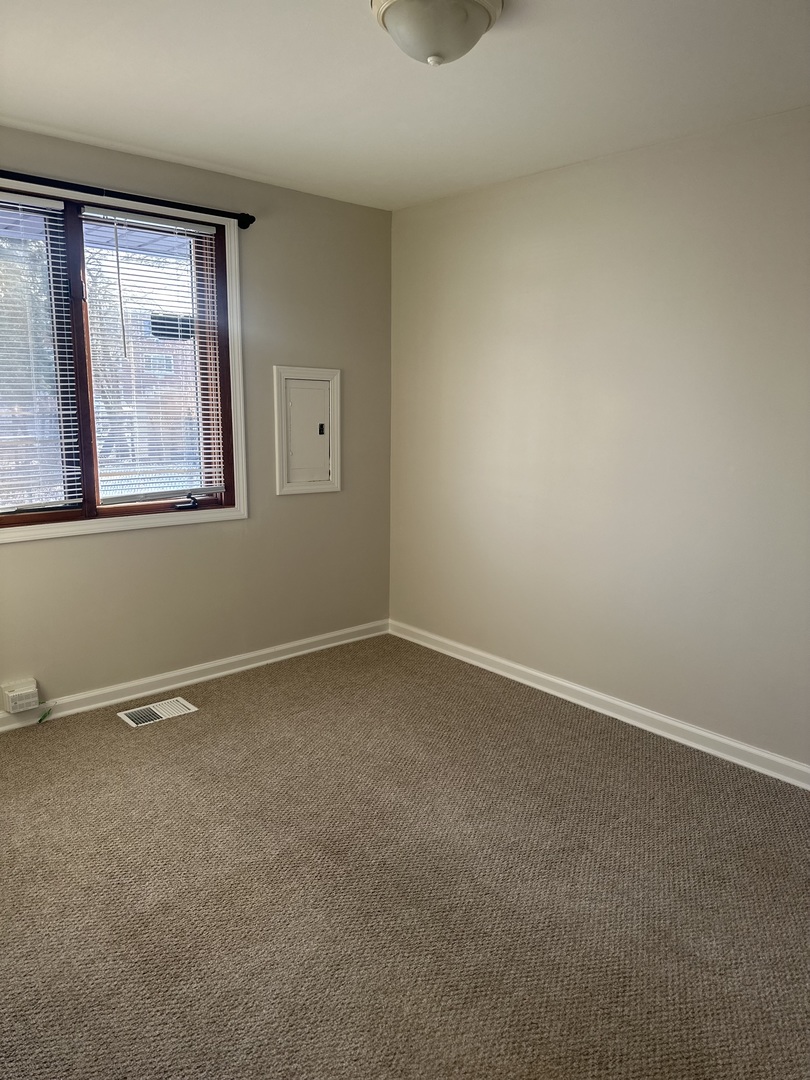 4001 W 90th Place