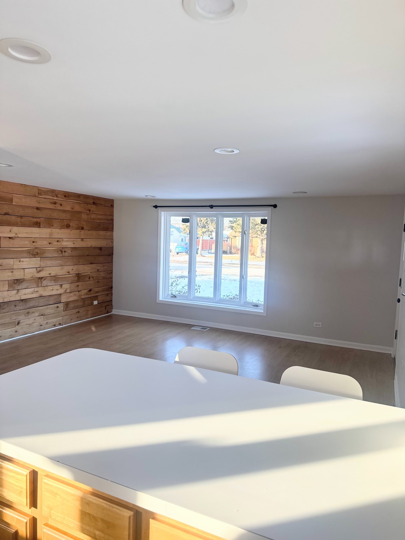 4001 W 90th Place