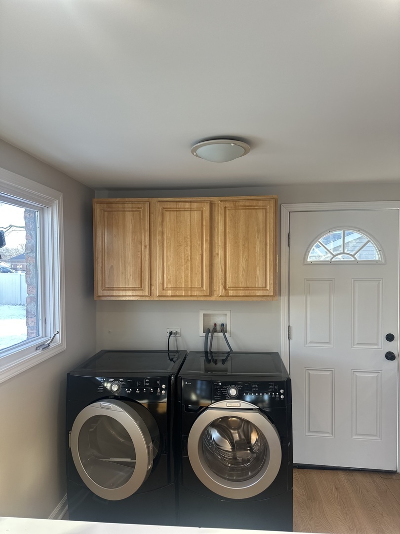 4001 W 90th Place