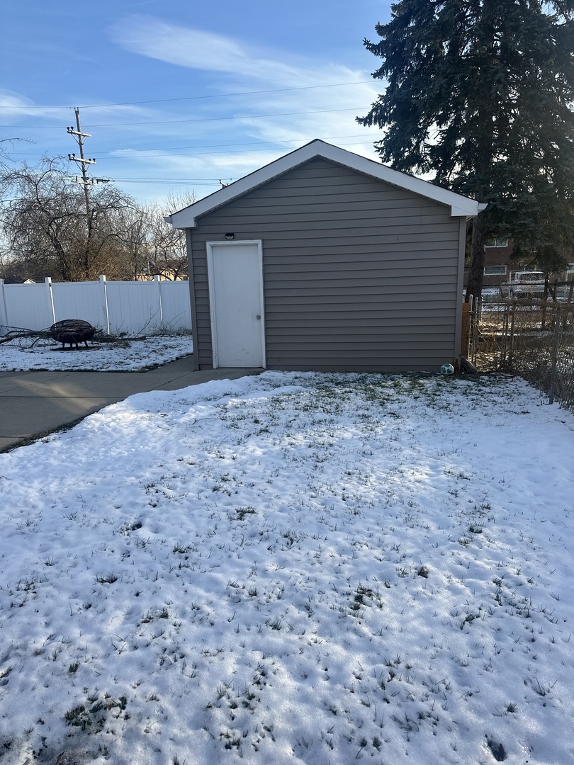 4001 W 90th Place