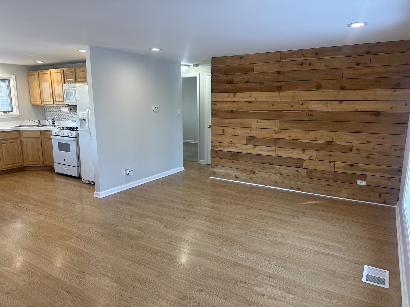 4001 W 90th Place