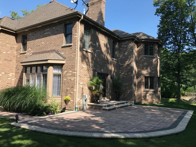 863 Bittersweet Drive