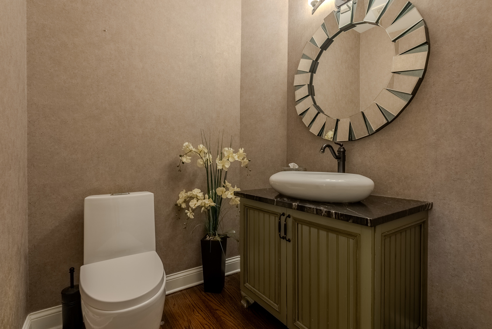 863 Bittersweet Drive