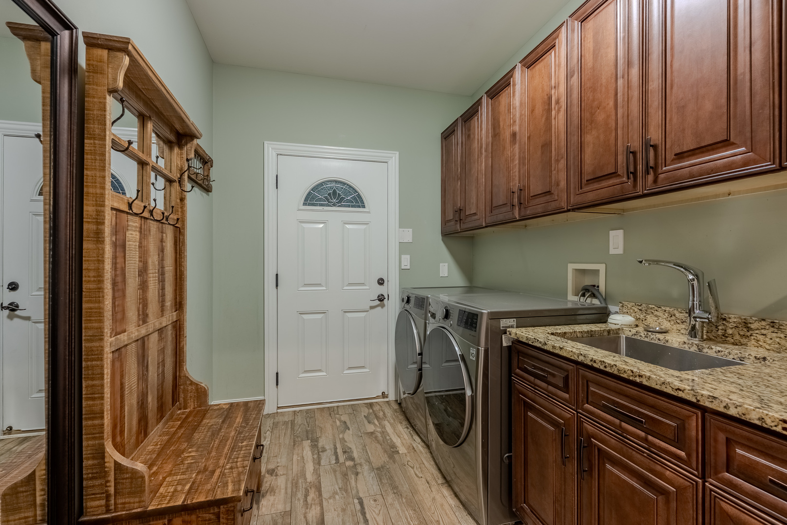 863 Bittersweet Drive