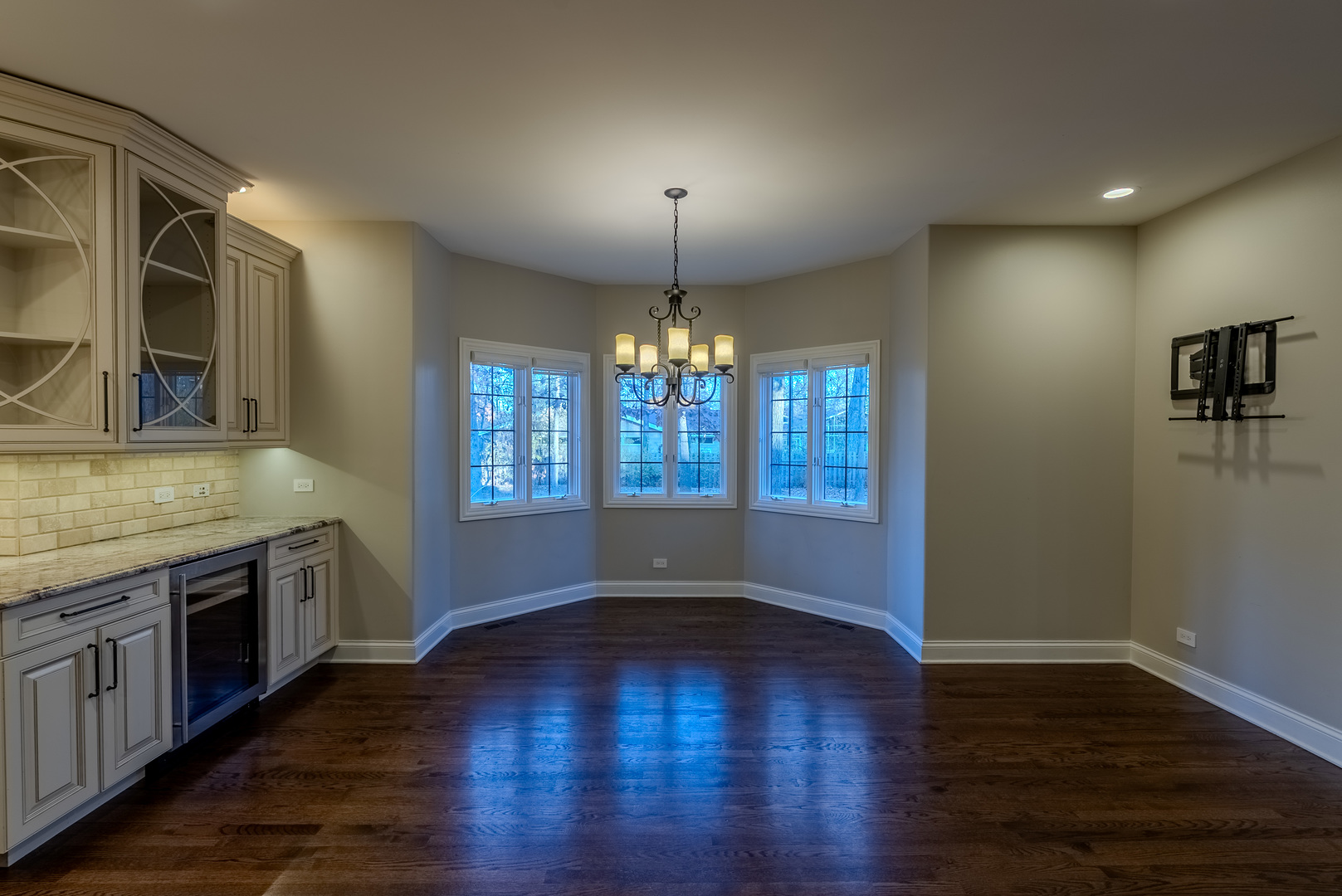 863 Bittersweet Drive