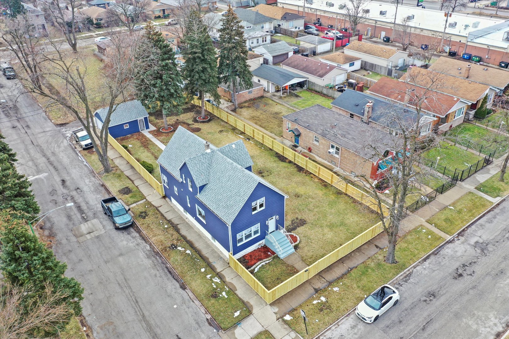 721 W 116th Street