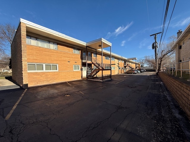 10 Garden Drive Unit: 8