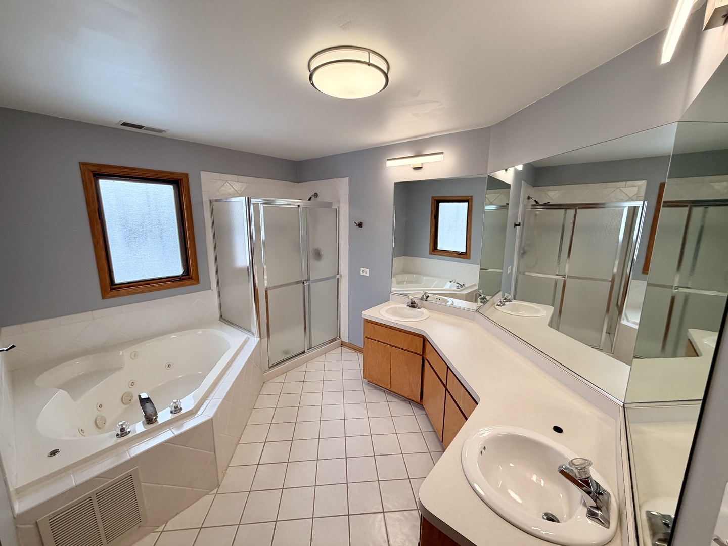 19301 Enclave Lane