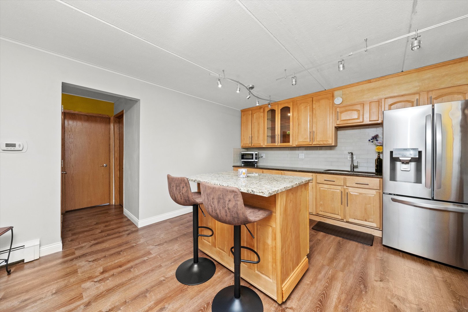 7932 W 93rd Street Unit: 2A