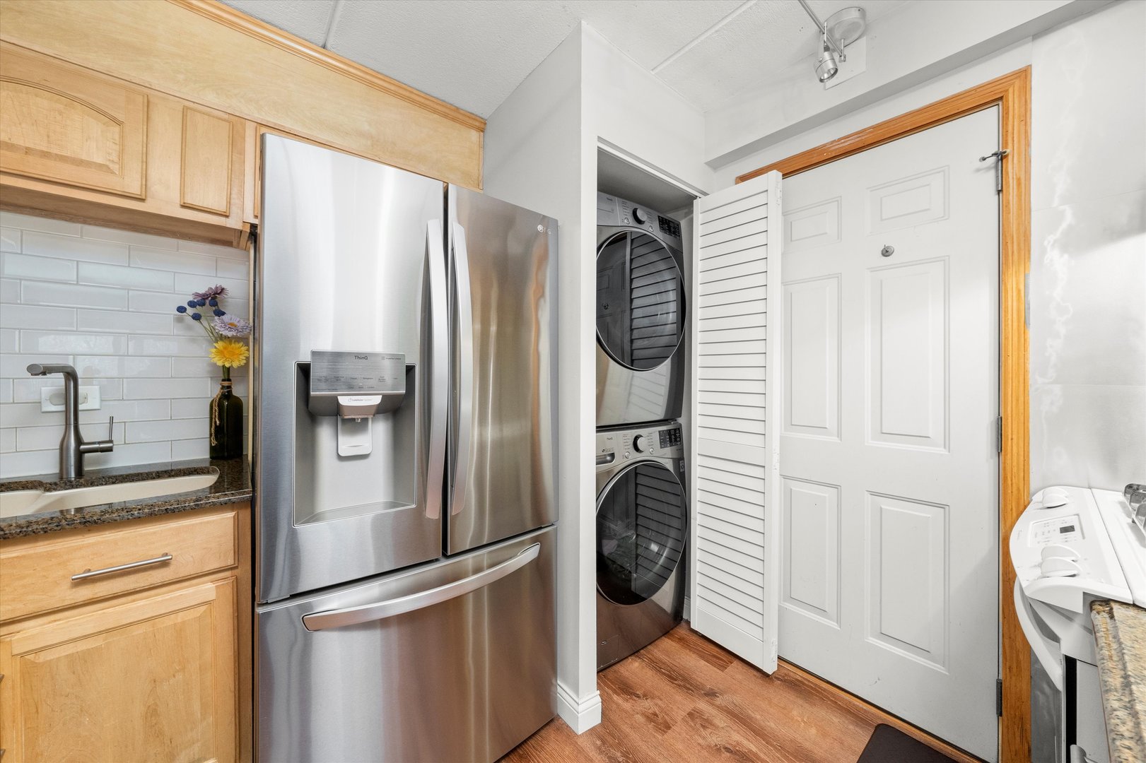 7932 W 93rd Street Unit: 2A