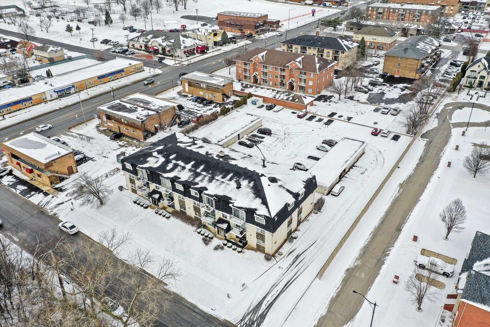 7932 W 93rd Street Unit: 2A