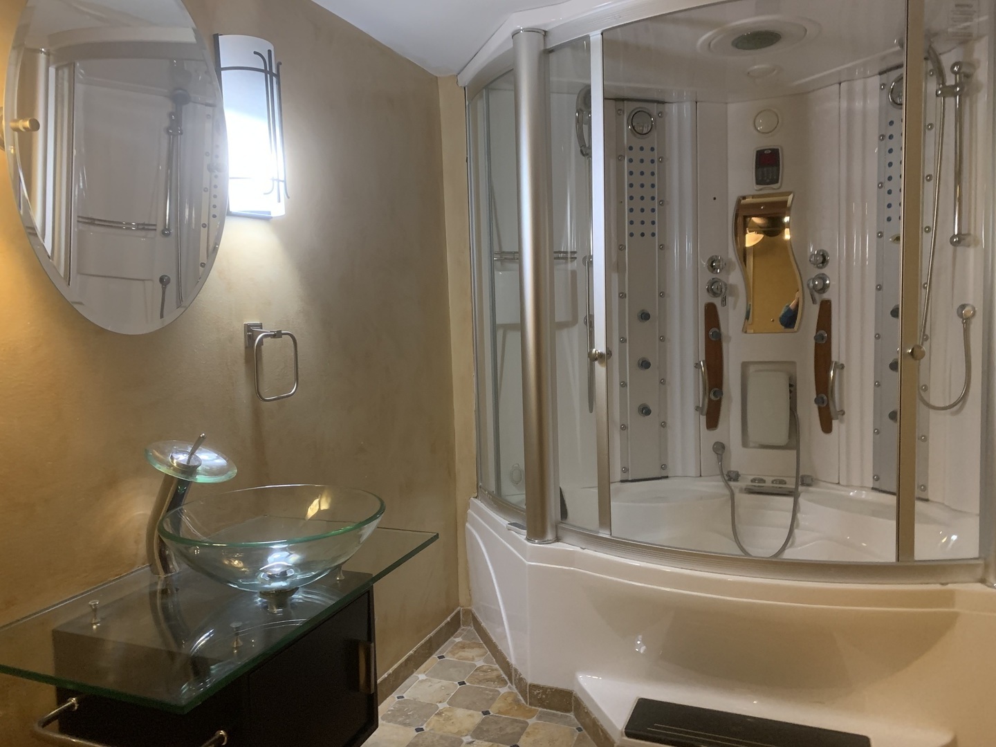 15426-15428 S 70th Court