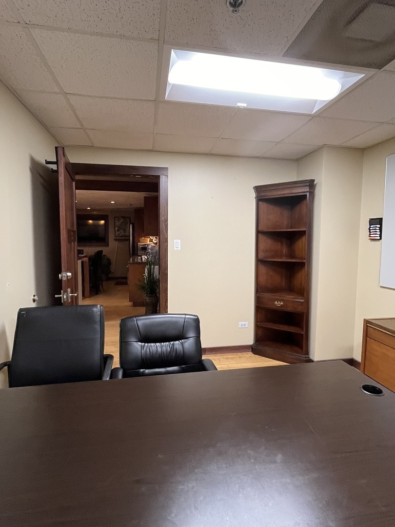 15426-15428 S 70th Court