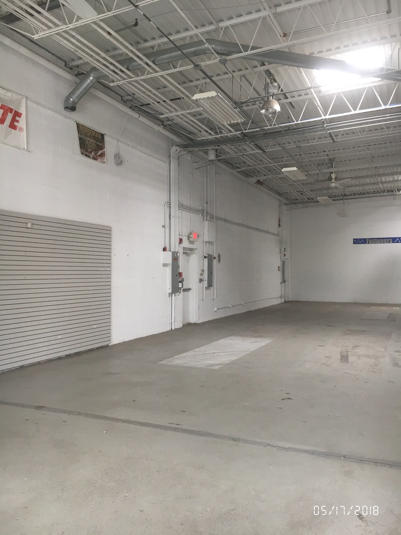 15426-15428 S 70th Court