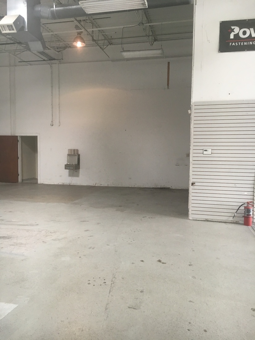 15426-15428 S 70th Court