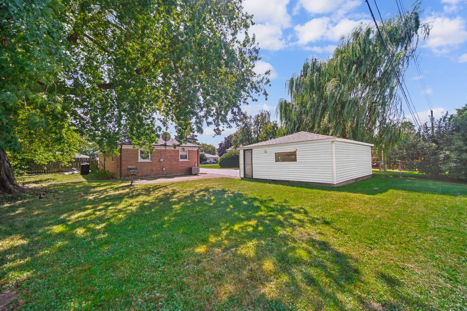 6404 W 85th Place