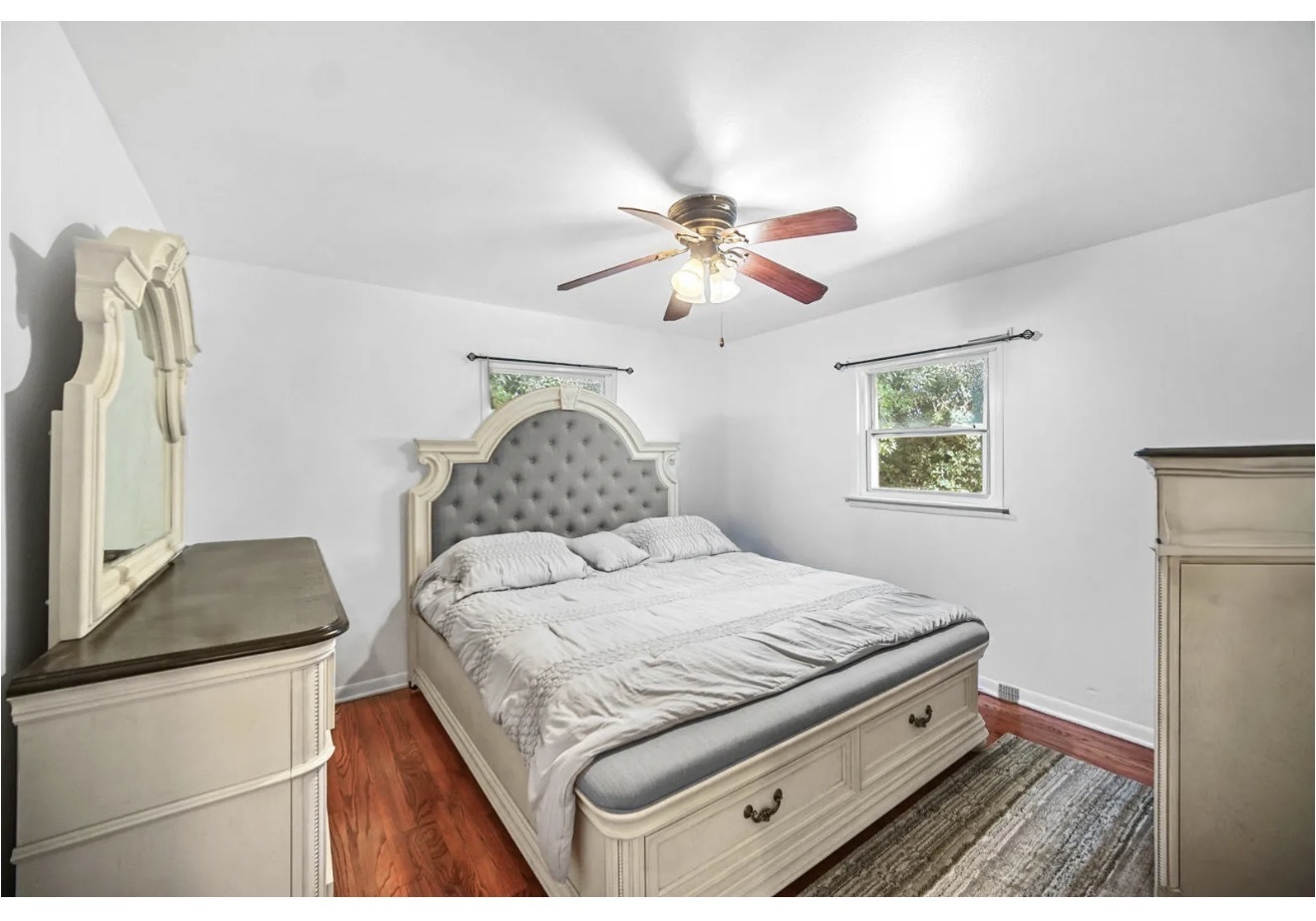 6404 W 85th Place