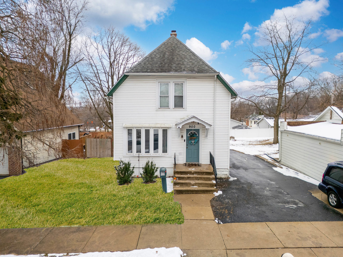 900 Croghan Avenue