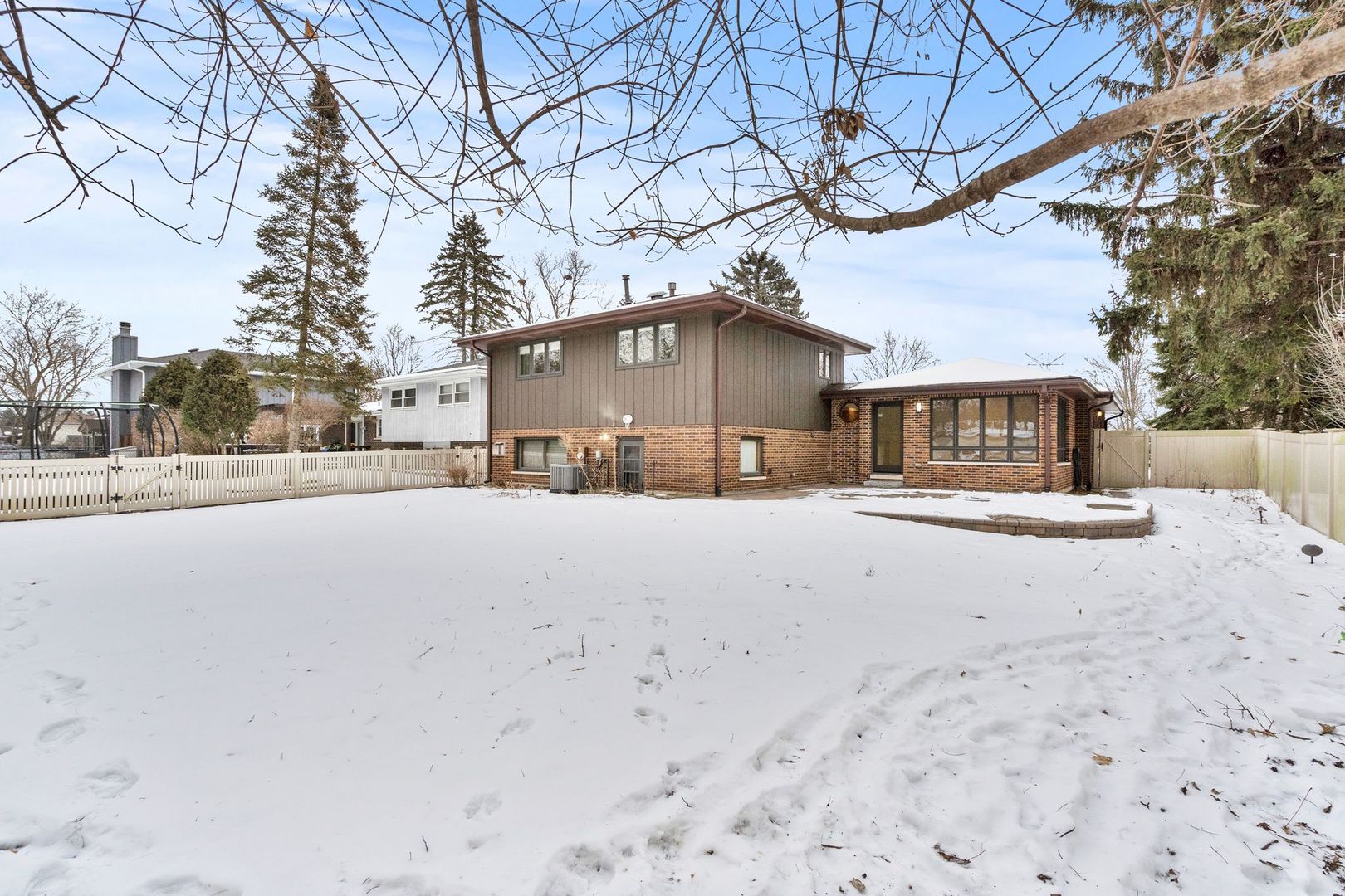 8545 Candlelight Drive