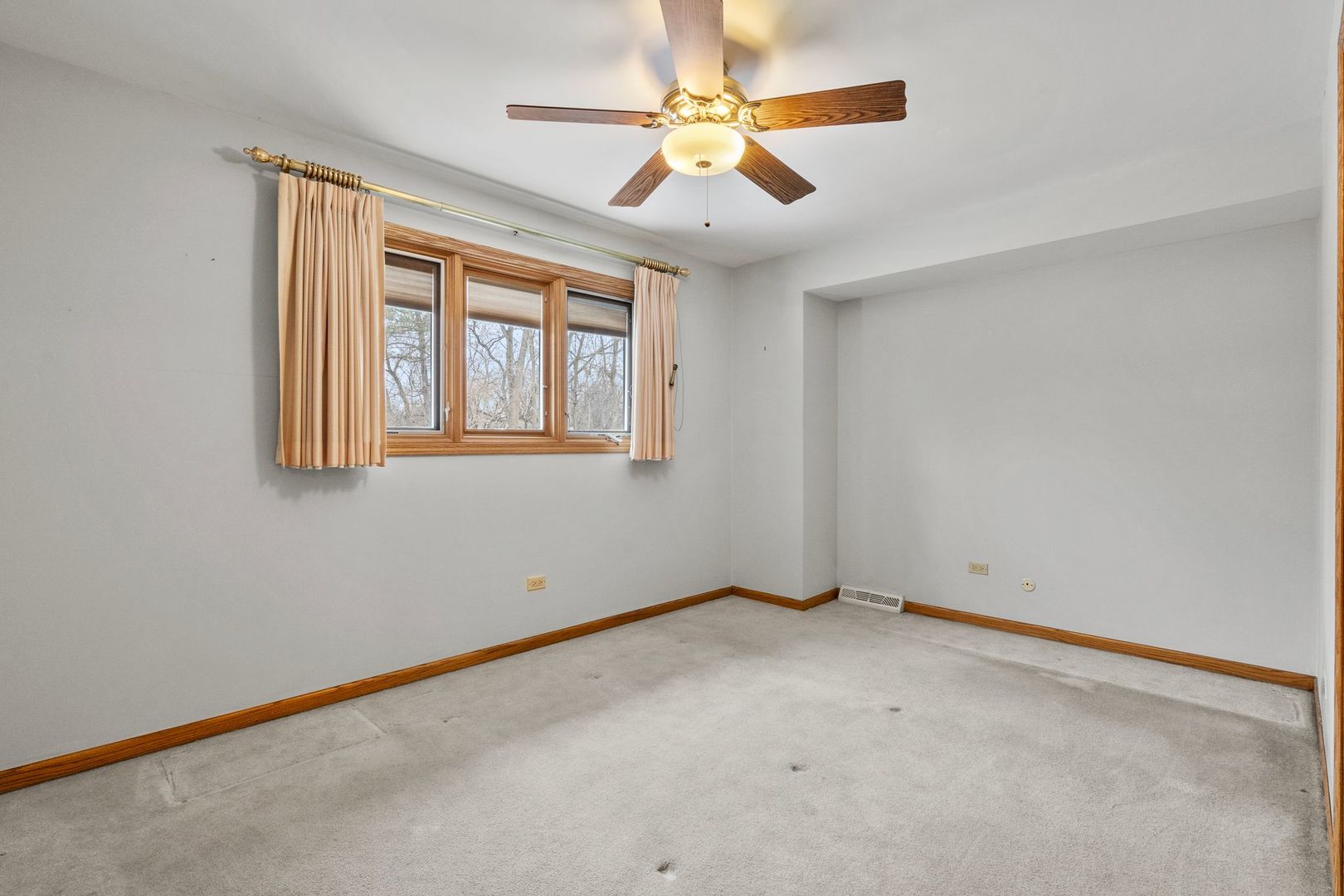 8545 Candlelight Drive