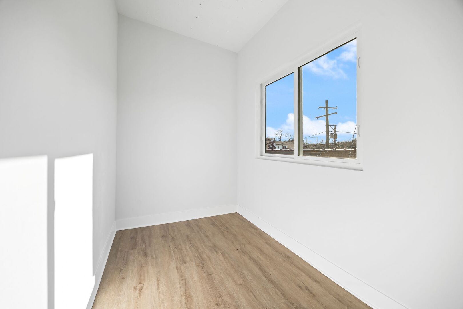 2741 W Belmont Avenue Unit: 1