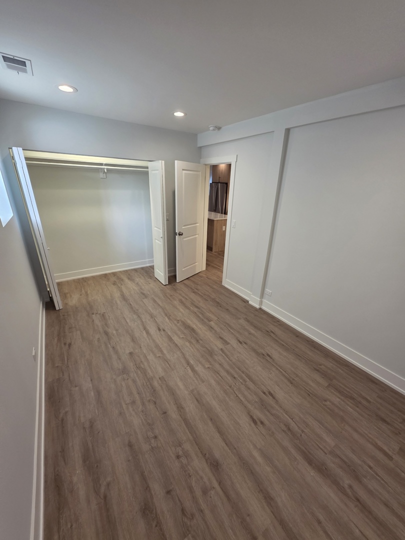 2741 W Belmont Avenue Unit: GARDEN