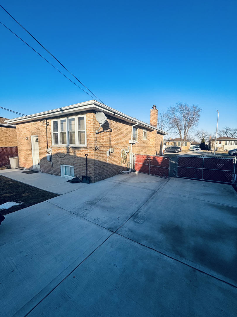 8126 Mcvicker Avenue