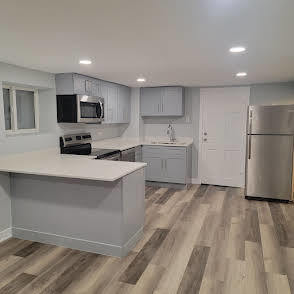 2827 W Lunt Avenue Unit: GARDEN
