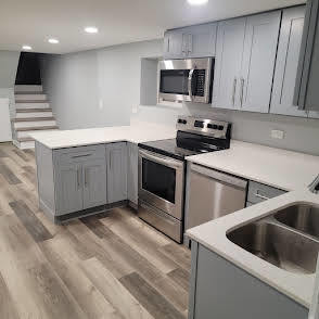 2827 W Lunt Avenue Unit: GARDEN
