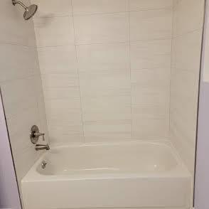 2827 W Lunt Avenue Unit: GARDEN