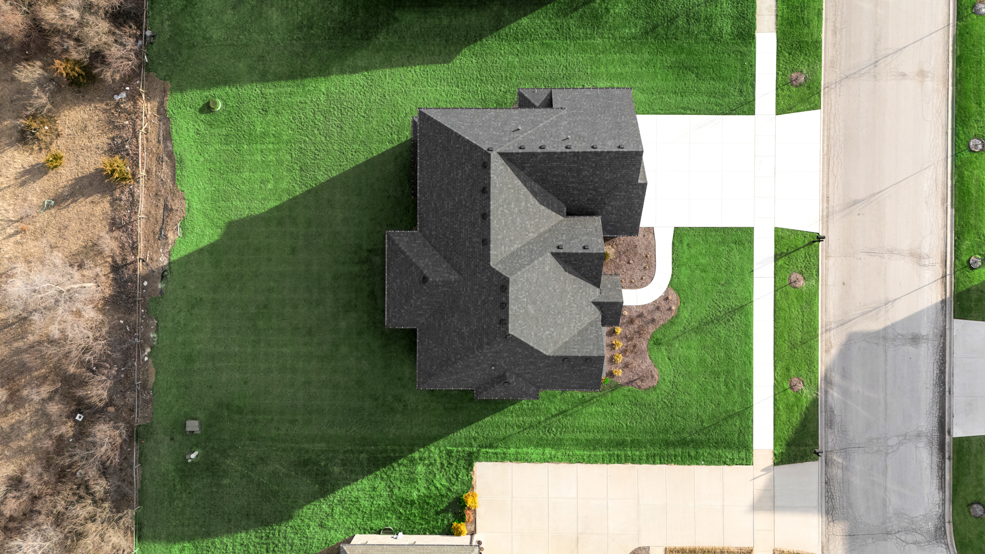 7831 NORTHWOODS Drive