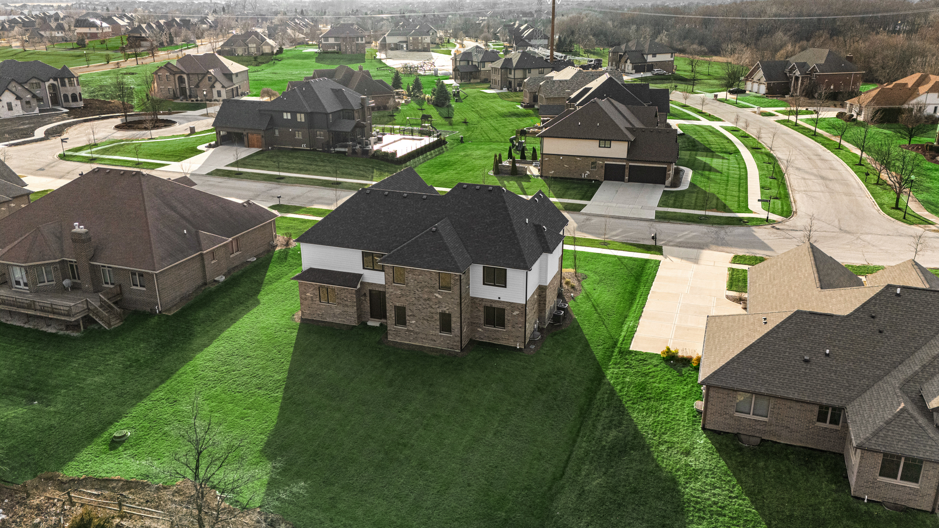 7831 NORTHWOODS Drive