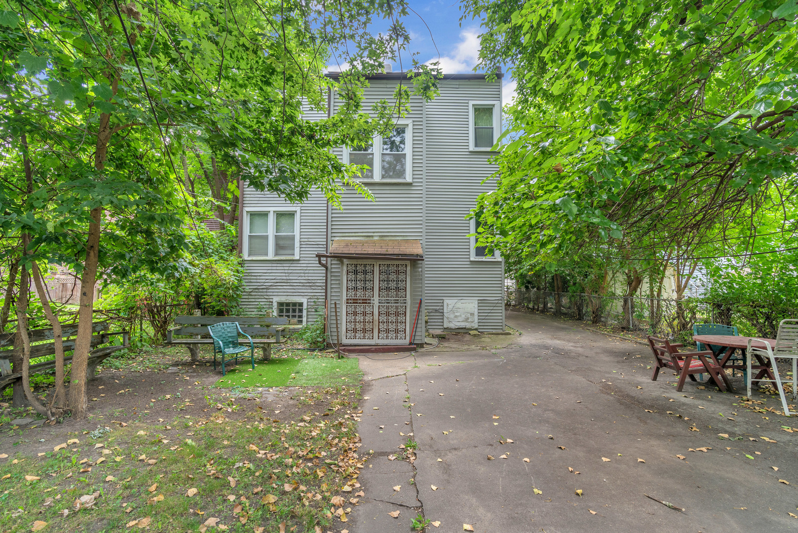 354 W Normal Parkway