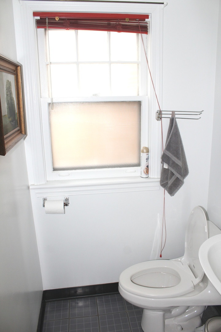 6034 S Komensky Avenue