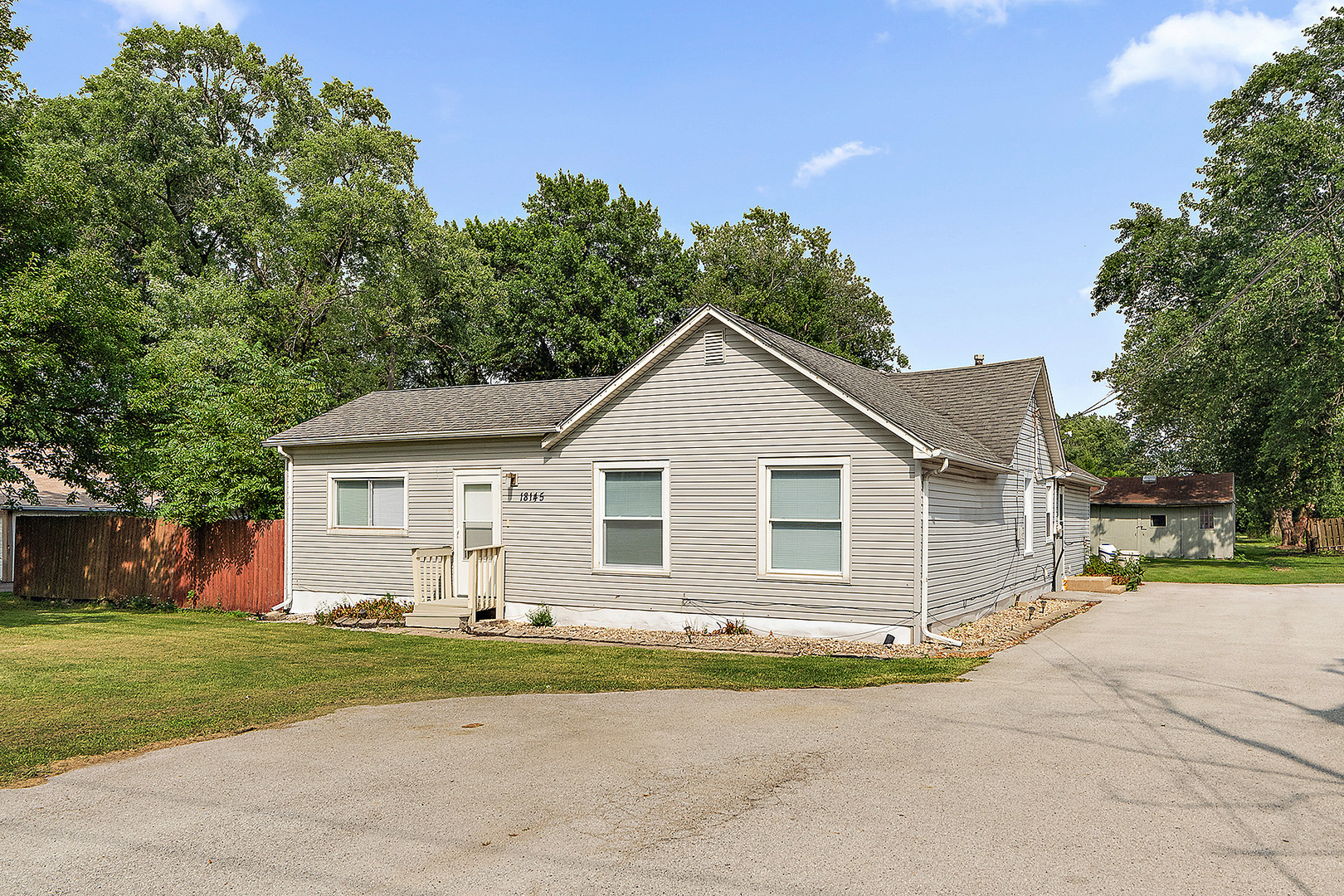 18145 Harlem Avenue