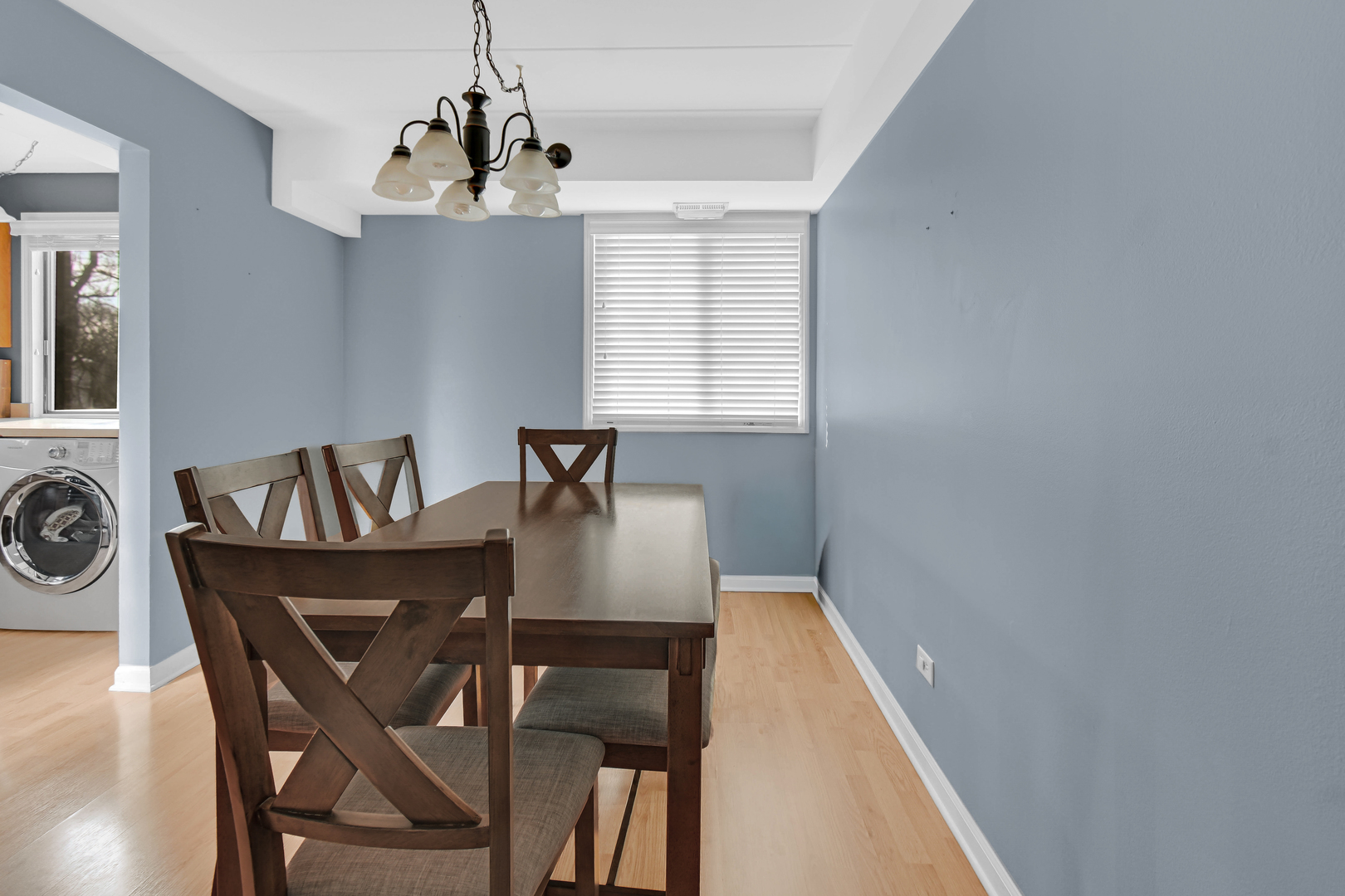 6335 175th Street Unit: 2S