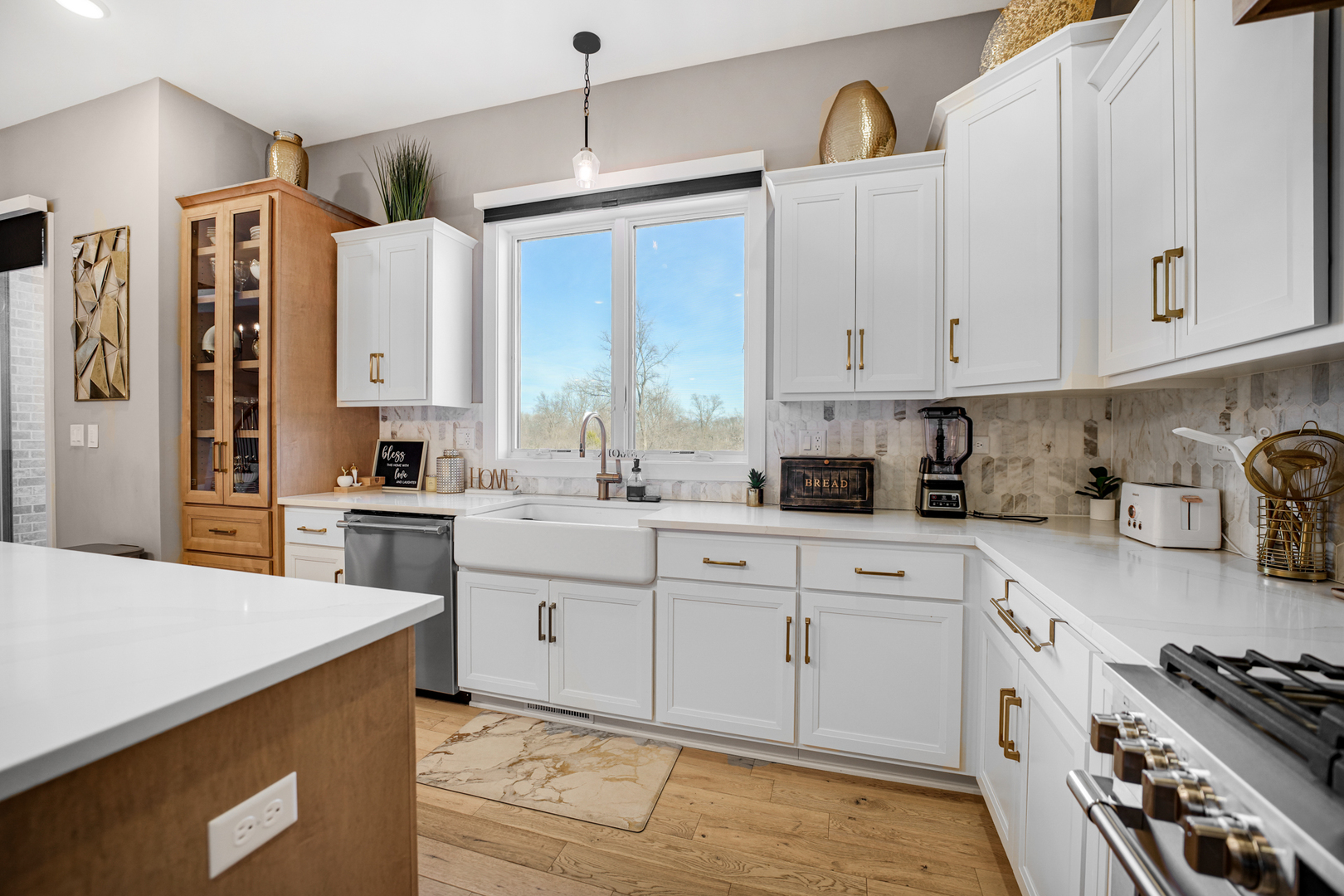 7831 NORTHWOODS Drive