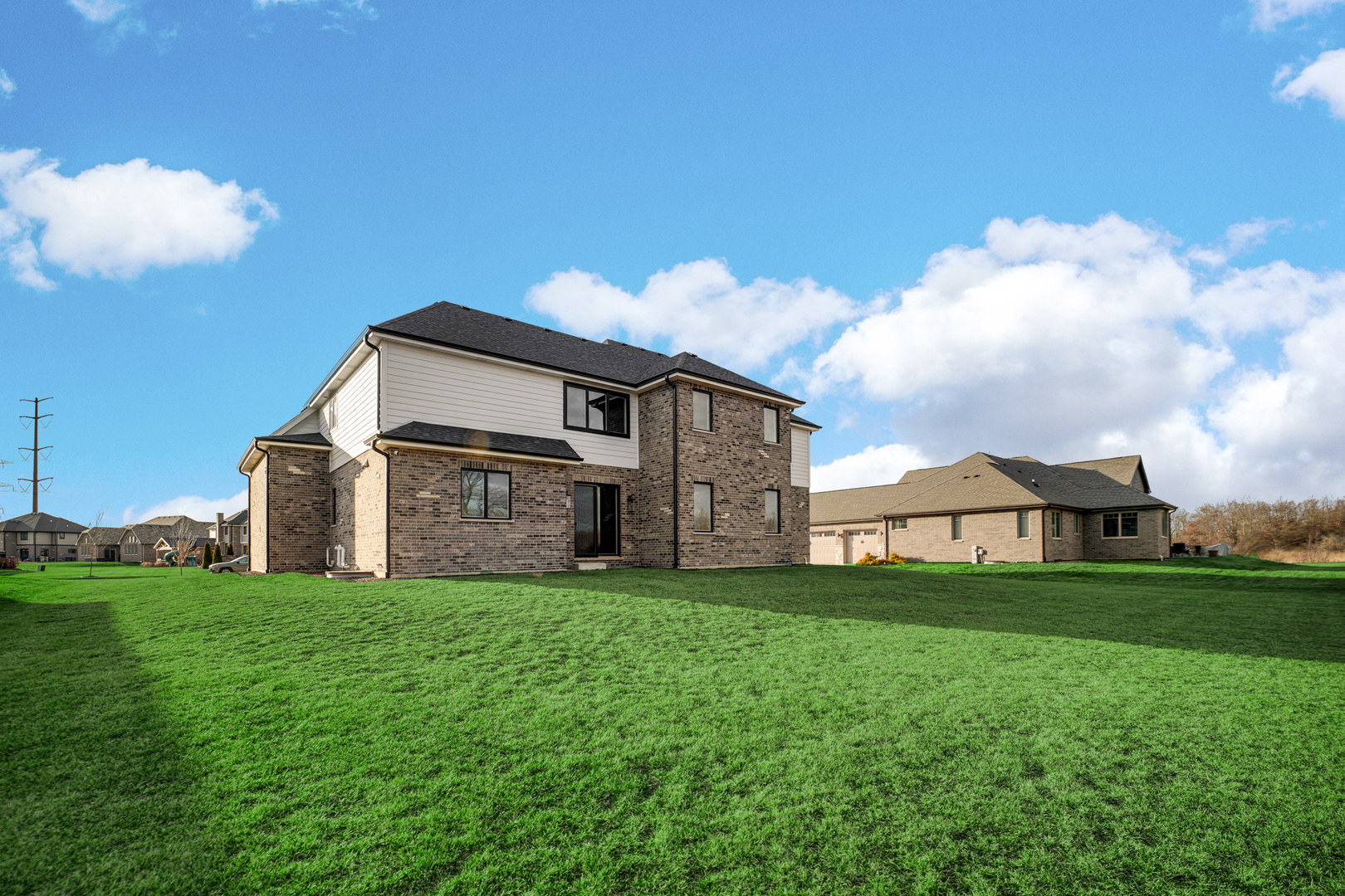 7831 NORTHWOODS Drive