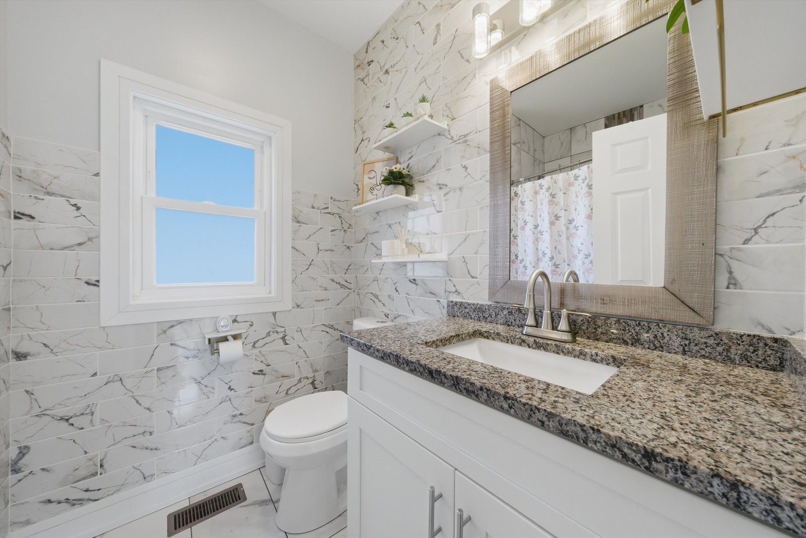 11354 S Harvard Avenue