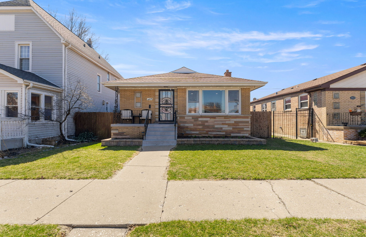 3819 W 83rd Place