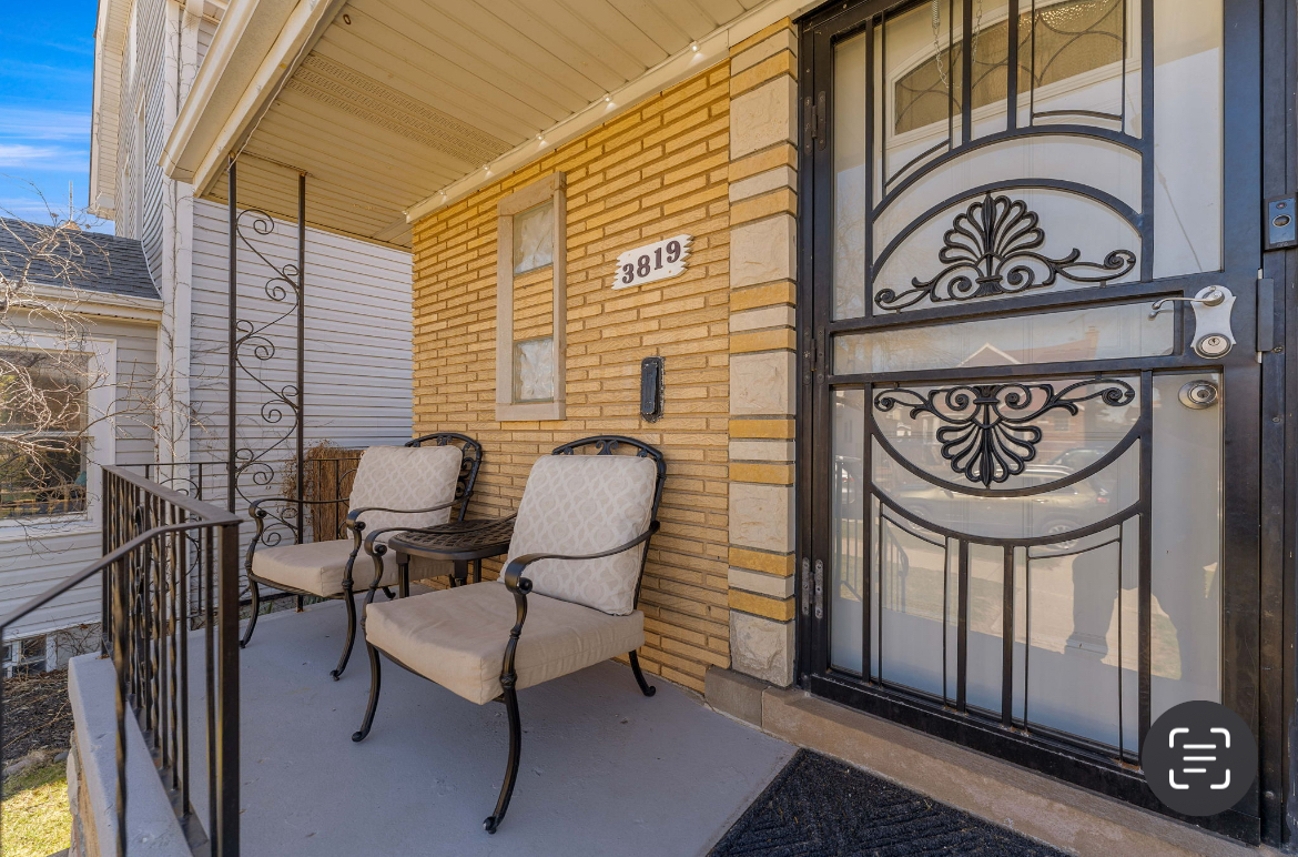 3819 W 83rd Place