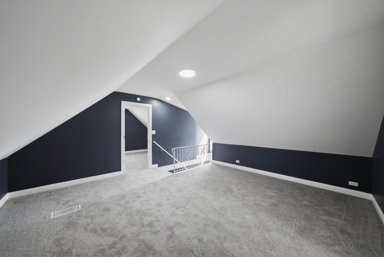 7145 S Richmond Street