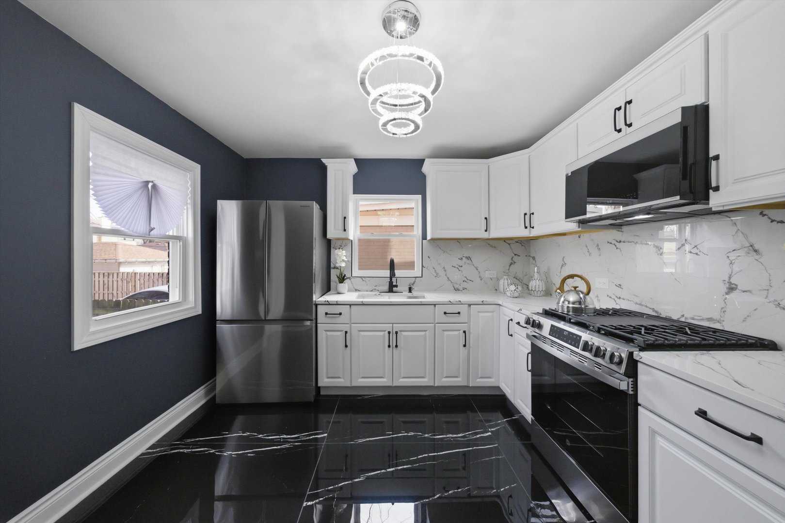 7145 S Richmond Street