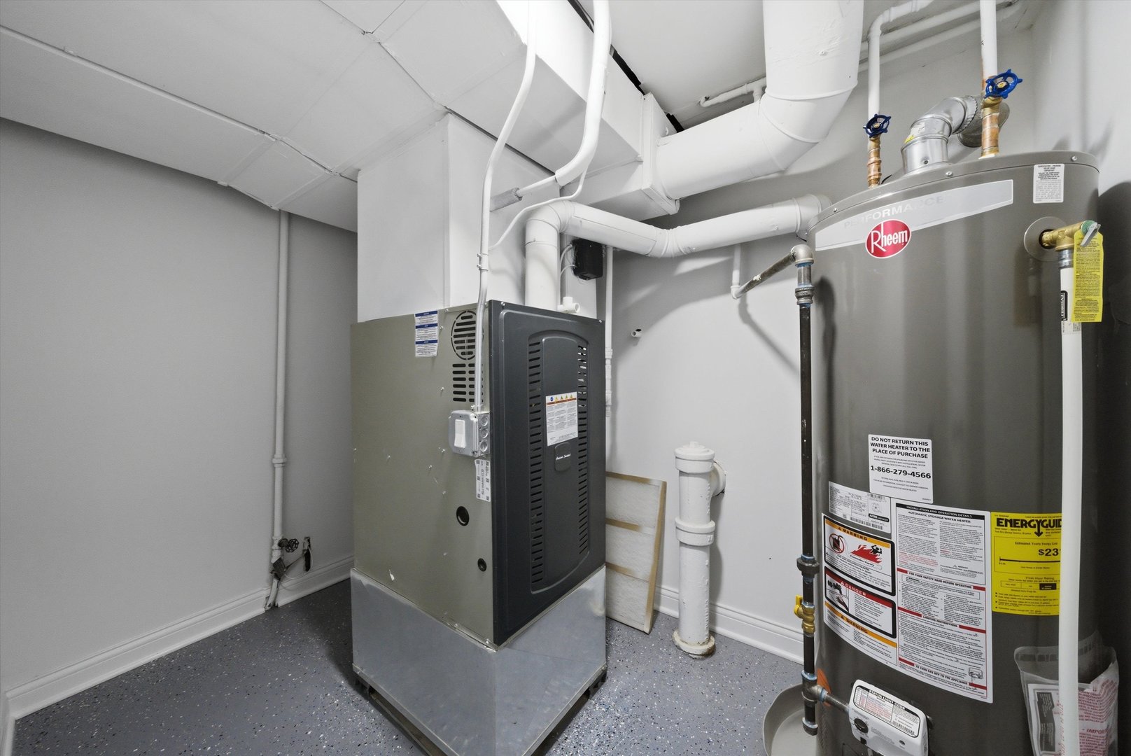 7145 S Richmond Street